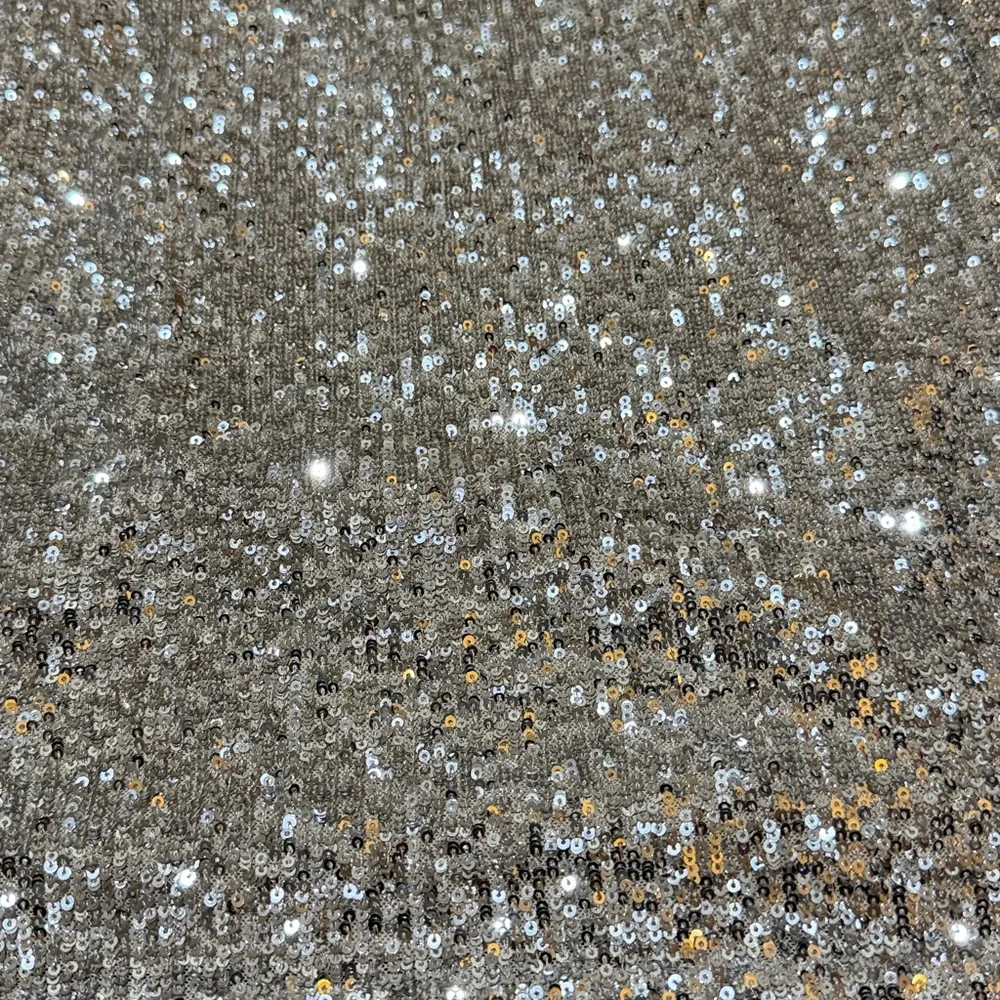 Cable & Gauge Shimmering Silver Sequin Blouse - Picture 3 of 6